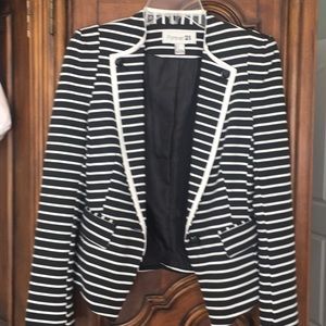 Black and white suit/blazer